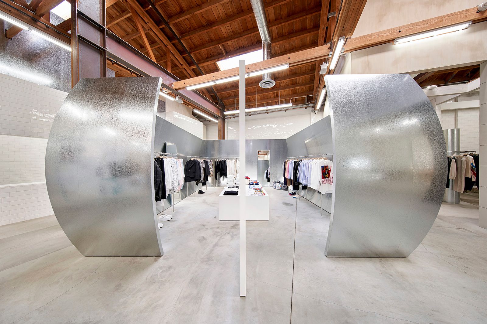 Dover Street Market opens a store in Los Angeles – PROMOSTYL