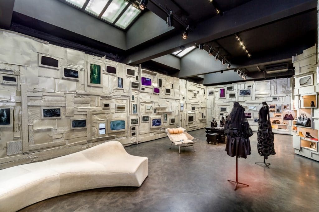Concept-stores, Merci, Bergdorf Goodman, The Goodhood Store, LNFA, L'eclaireur, Celine, E- Nous, Yves Saint Laurent, Galeries Lafayette