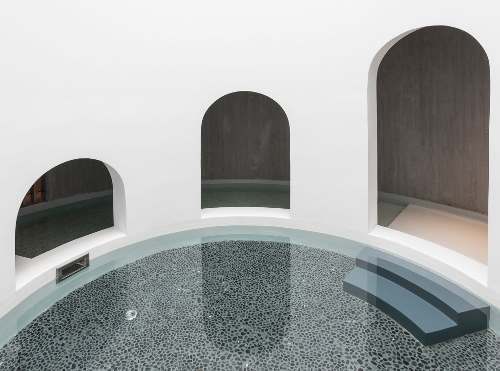 Spa Euphoria, decaARCHITECTURE