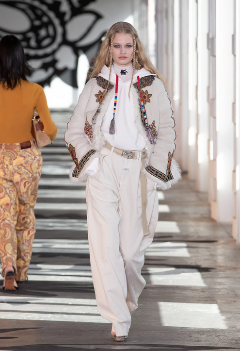 The 4 fashion trends seen at the Etro Fall-Winter 2021-2022 show