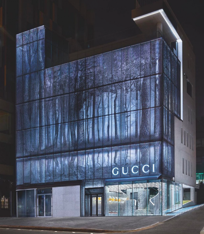 Isaac gaffel maskinskriver The new Gucci shop : Seoul's flagship shop – PROMOSTYL