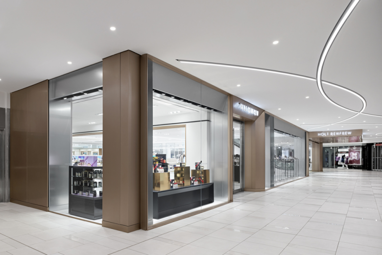 The Store Holt Renfrew Gets a Makeover – PROMOSTYL