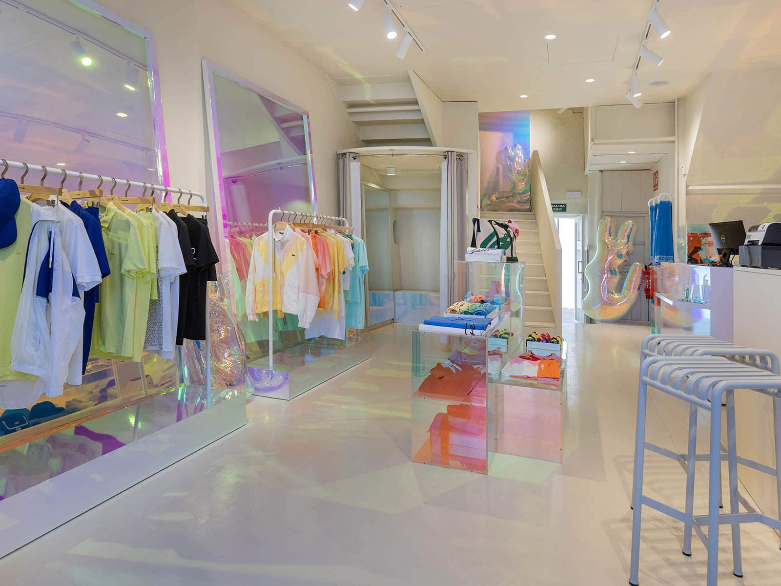 bjærgning Religiøs finansiel LACOSTE OPENS A UNIQUE NEW POP-UP IN IBIZA – PROMOSTYL