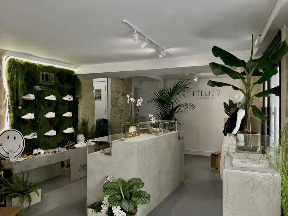 L-ILOT-7-SINGAPOUR-s-INVITE-A-PARIS